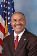 美國密蘇裏州國會議員威廉‧拉齊‧克萊（William Lacy Clay）