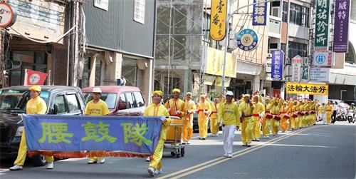 '圖1～5：4、5、6、7：台灣中部學員在雲林縣斗六市區舉行五一三歡慶大遊行活動，歡慶世界法輪大法日在這普天同慶的日子，恭賀師尊華誕'