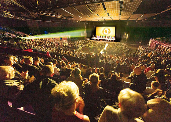 慶聖誕迎新年 神韻歐美掀熱潮