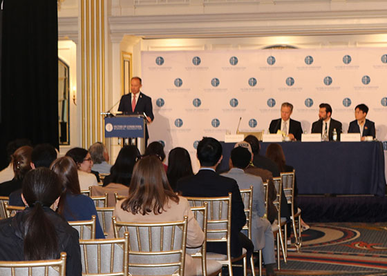 美國政要呼籲白宮保護法輪功 捍衛立國原則