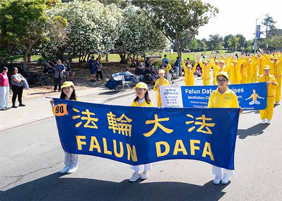 加州紐瓦克市慶遊行　市長感謝法輪功