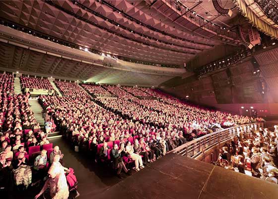 歐美觀眾：神韻演出促精神覺醒